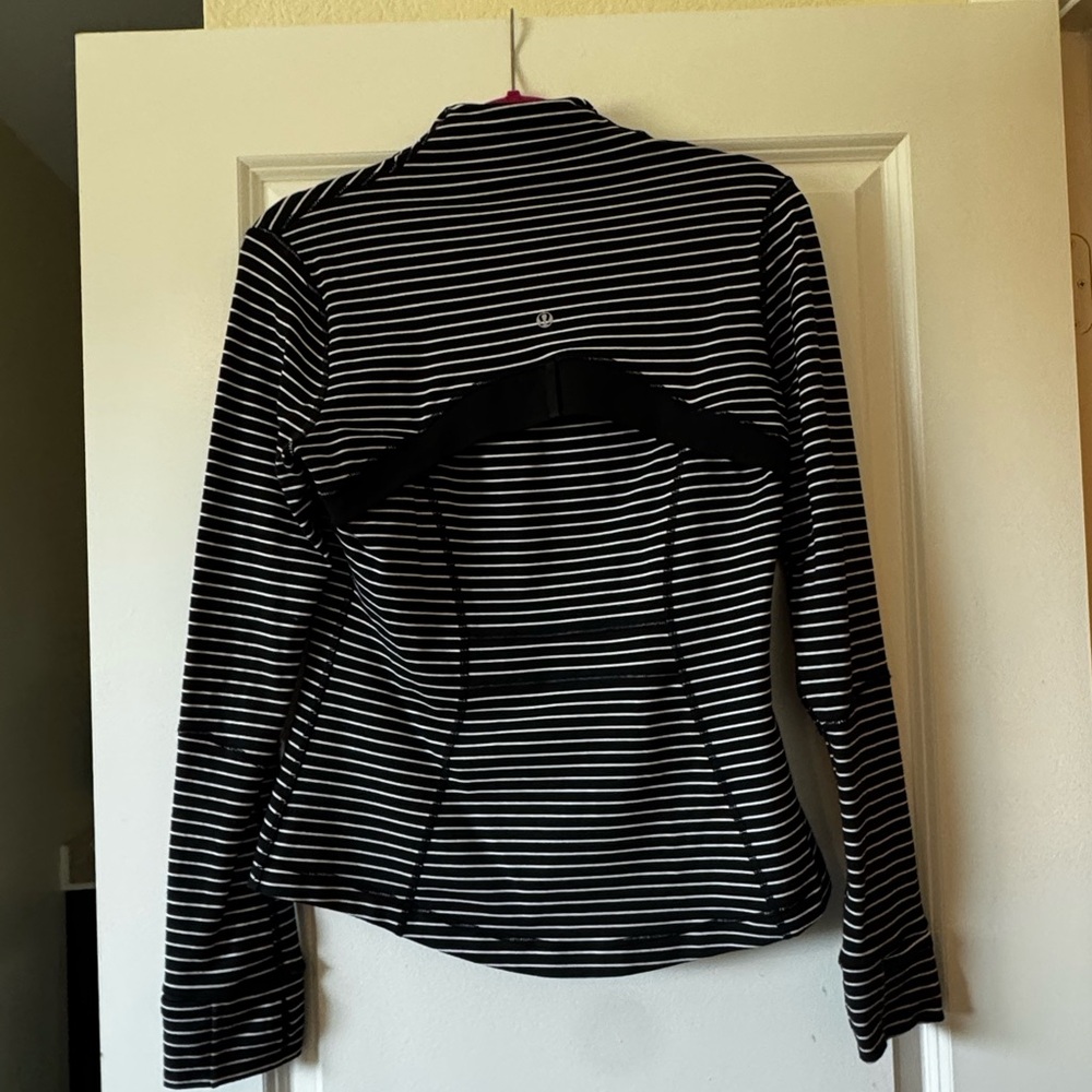 lululemon Define Jacket Sz 8 Parallel Stripe Blac… - image 6